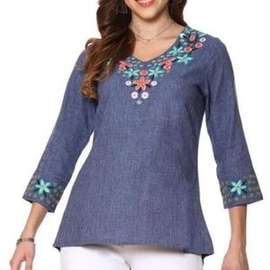 Parsley and Sage Embroidered floral V-Neck 3/4 Sleeve Top Size Small‎ women's